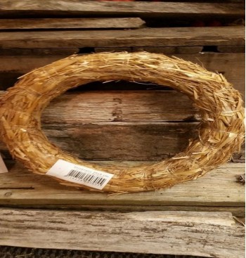 Product: Stro krans 25 cm Product: Stro krans 25 cm